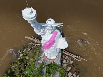 Statue of Liberty replica in the Susquehanna River [22]