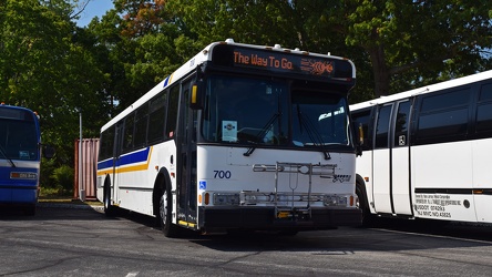 Westchester County Bee-Line bus 700 at the New Jersey bus show [05]